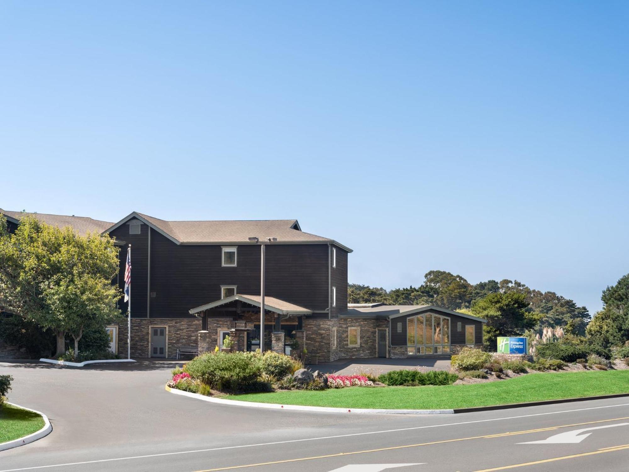 Holiday Inn Express Fort Bragg By Ihg Zewnętrze zdjęcie