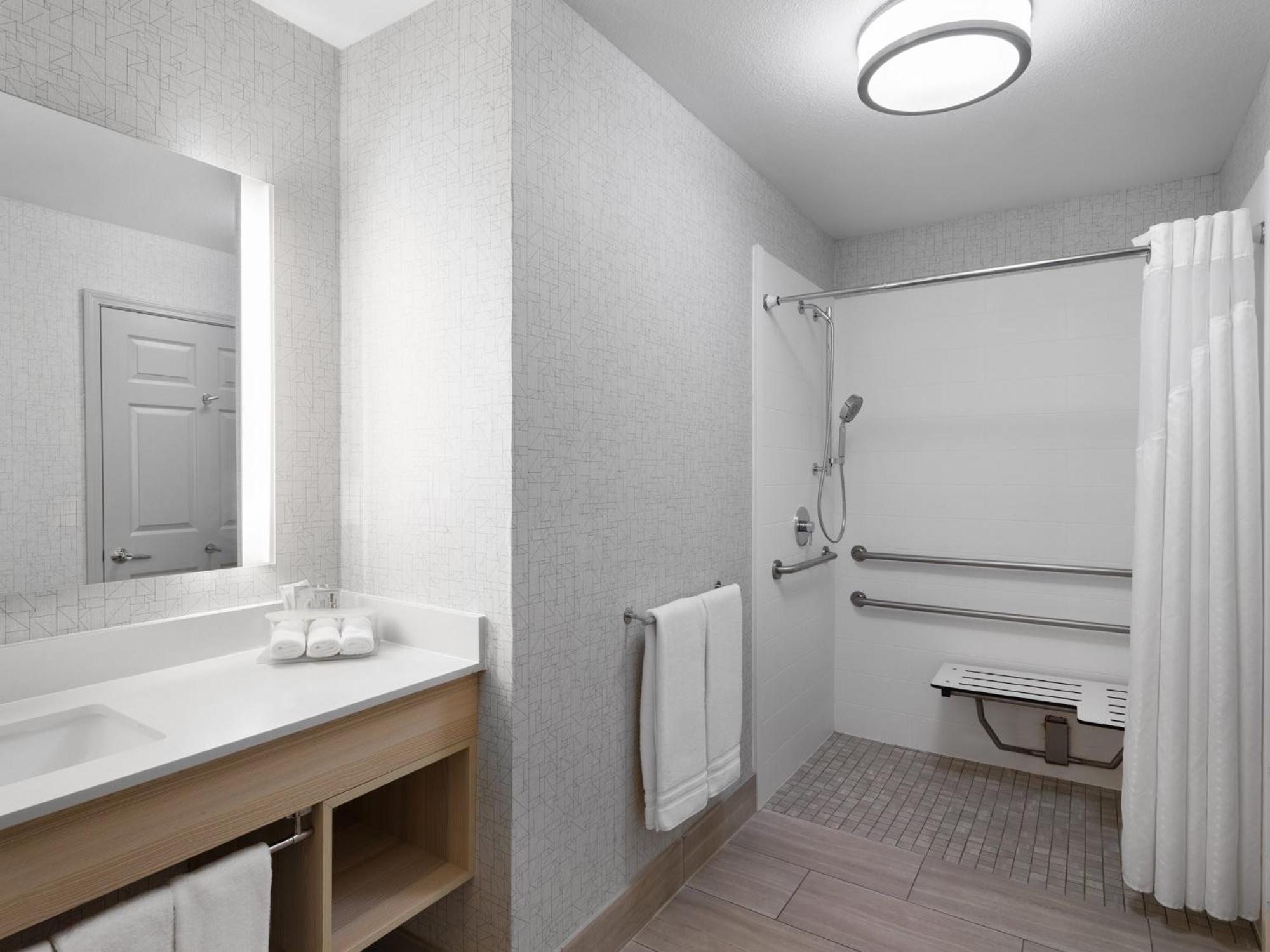 Holiday Inn Express Fort Bragg By Ihg Zewnętrze zdjęcie