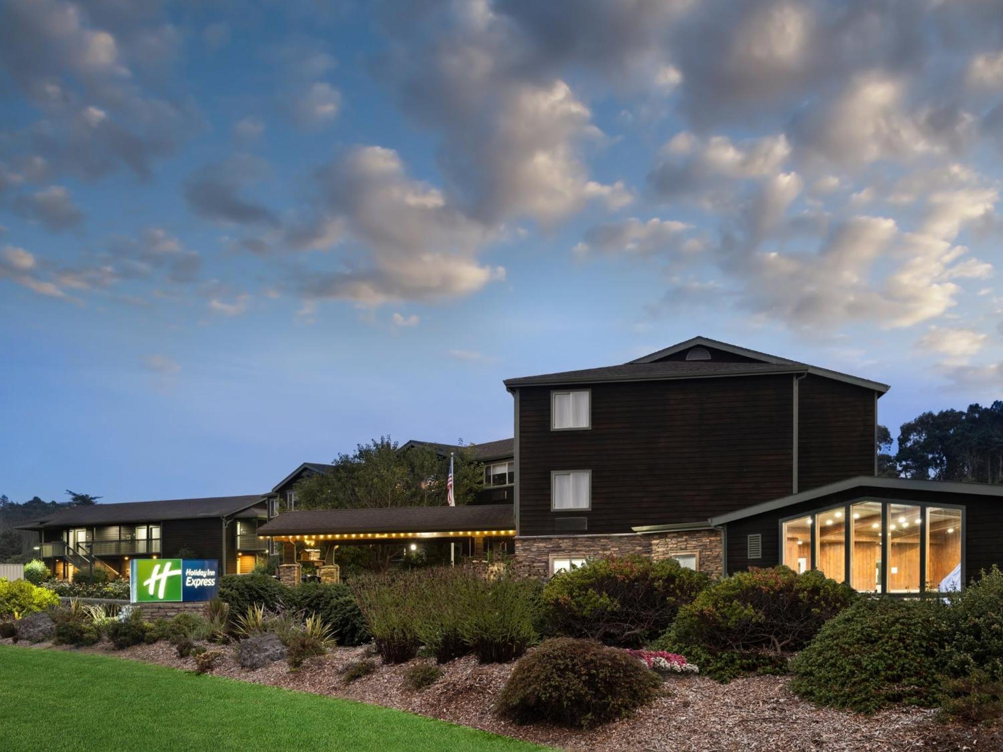Holiday Inn Express Fort Bragg By Ihg Zewnętrze zdjęcie